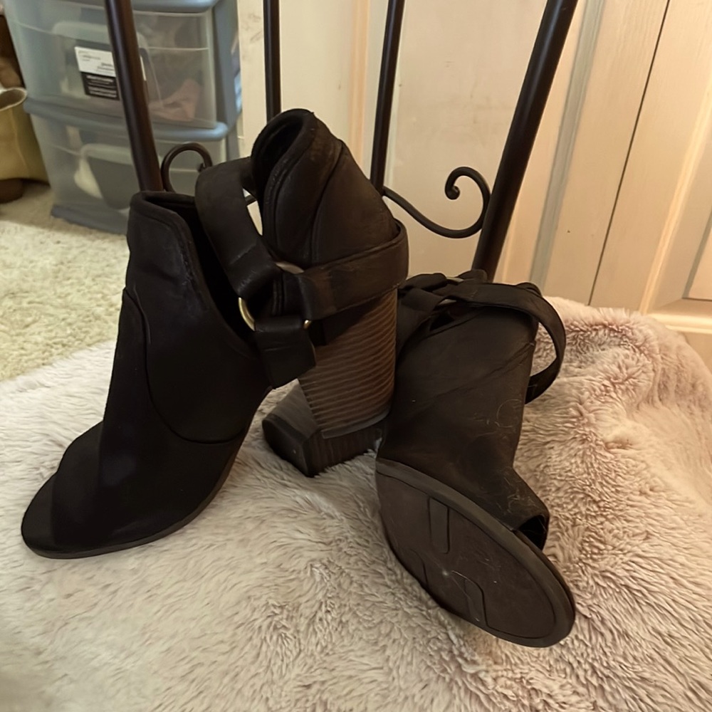 Women’s booties